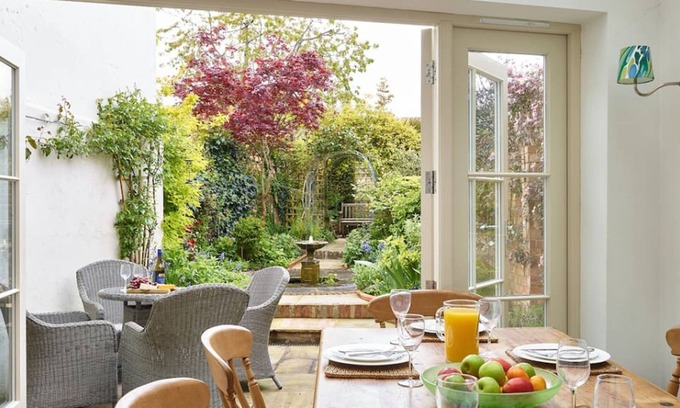 Henley-on-Thames House | Northfield End Cottage - From 250 Per Night