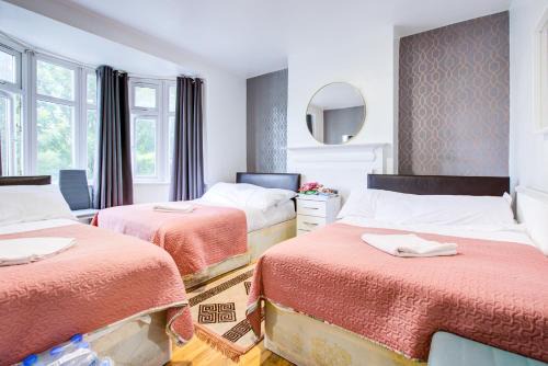 Dudden Hill Hotel | Northwest Hotel