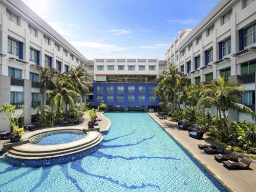 Old Jakarta Hotel | Novotel Jakarta Mangga Dua Square