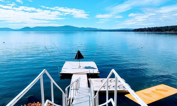Westwood House | *Now available Memorial Weekend* Lakefront Home With A Million Dollar View!