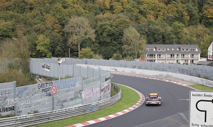 Adenau Apartment | Nringrooms Exit-Breidscheid