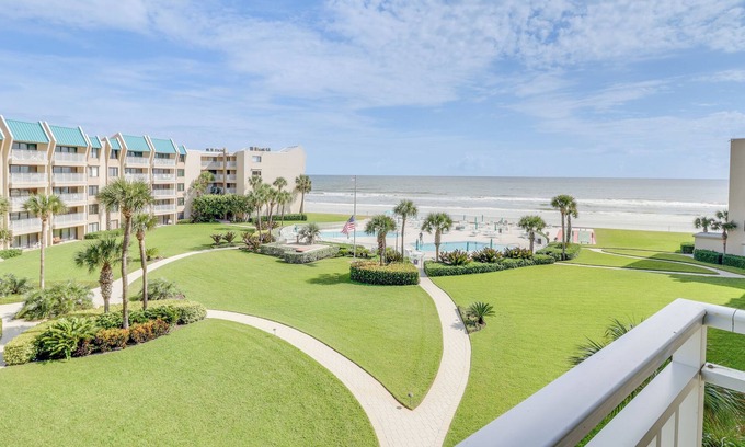 New Smyrna Beach Condo | NSB Escape - One Bedroom Luxury Condo