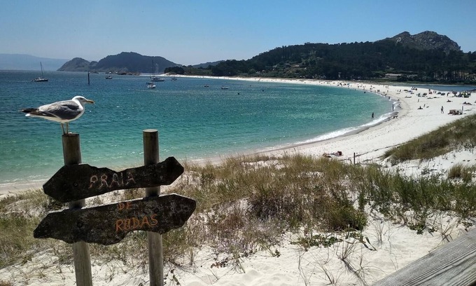 Vilaboa Ski Chalet | Nuevo Chalet con Encanto y Terraza Vistas ría Vigo