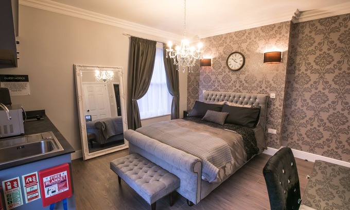 Wymondham Apartment | Number 10 Abbey - Poppy line apartment