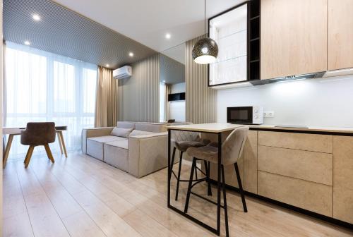 Shevchenkivs'kyi District Apartment | Nyvky Like Home - Файна Таун із сезонним басейном - Кв 58