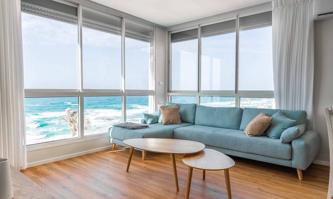 Bat Yam Apartment | O&O Group | Seafront 3BR w/Stunning Ocean View