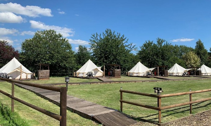 Eye Other | Oak Lodge Retreat - Glamping 3