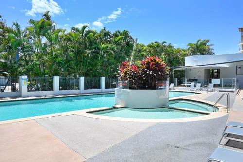Alexandra Headland Apartment | Oaks Resort Private 3BR Apartment