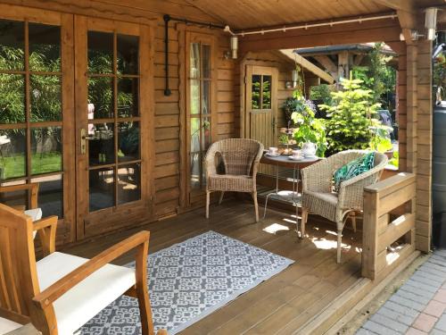 Gillingham House | Oakwell Lodge