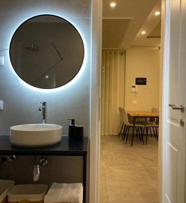 Mbrostar-Urë Apartment | Oasis