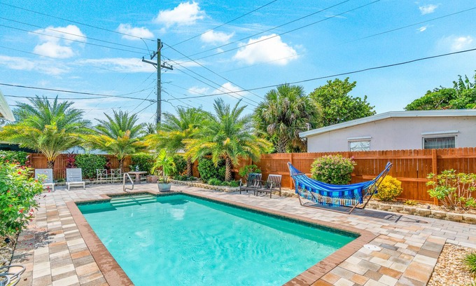 Lantana House | OASIS by the BEACH