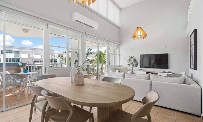 Zarzal Apartment | Oasis by the Sea | Beach Penthouse w. Rooftop