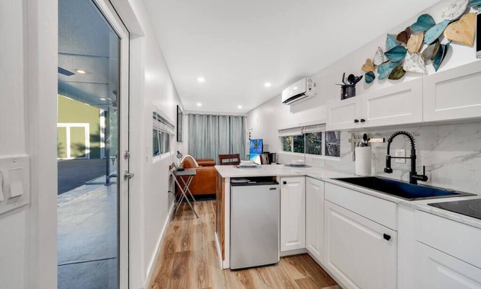 Davie Villa | Oasis Container Home