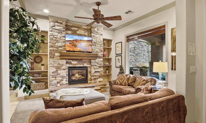 St. George Condo | Oasis Escape Resort Amenities