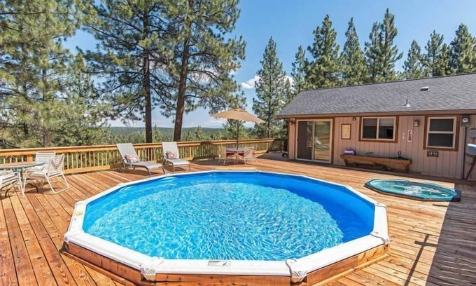 Sisters House | Oasis In The Pines - Private Pool
