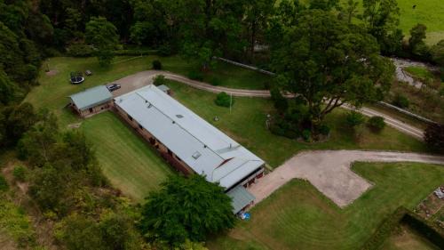 Upper Orara House | Oasis of Hope - Guest House by the creek - 2 bedroom - 1 bathroom - veranda