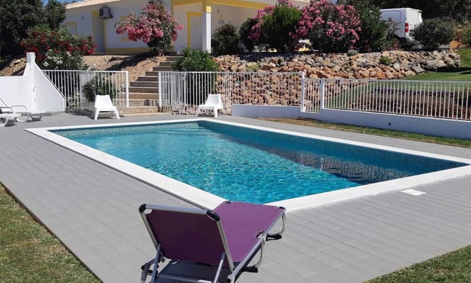 Monte Raposo Villa | Oasis of tranquility - Villa with secure pool and large garden