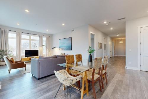 Chestnut Hill Apartment | Oasis on 2nd #301