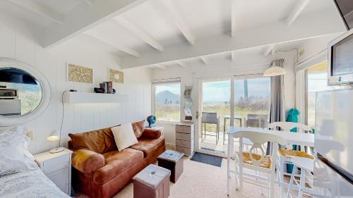 North Truro Hotel | Ocean Breeze Retreat