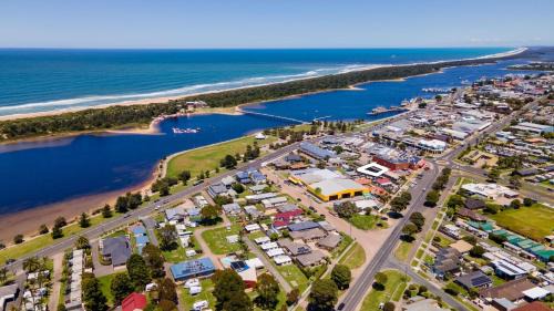 Lakes Entrance House | Ocean Bridge