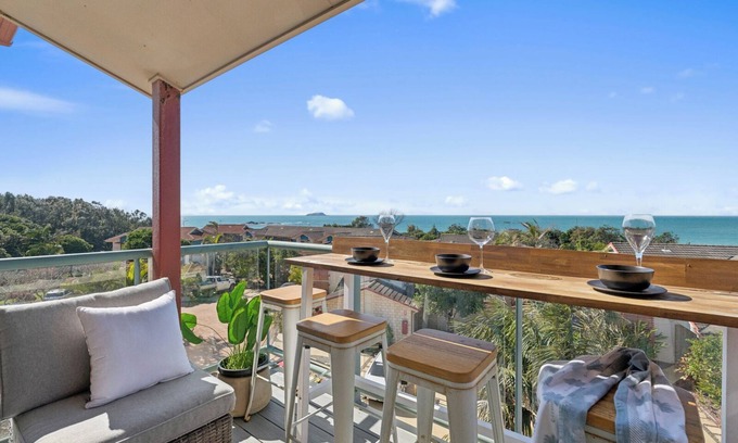 Sapphire Beach Apartment | Ocean Edge at Sapphire Beach Coastal Charm & Ocean Views in Aqua Luna Resort