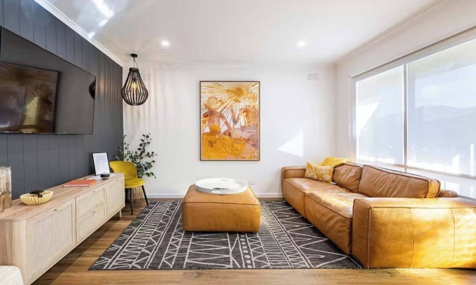 Ocean Grove Apartment | Ocean Gioia - Stroll to shops and beach