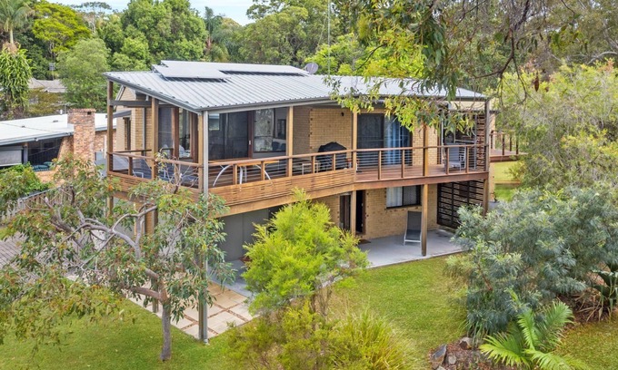 Point Lookout House | Ocean Mist Beach House | 5 bedroom, 2 bathroom, sleeps 10, 400m to beach