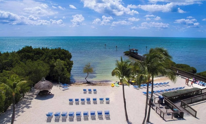 Tavernier Apartment | Ocean Pointe Condo ~ Beach, Pool, Hot Tub & Tennis