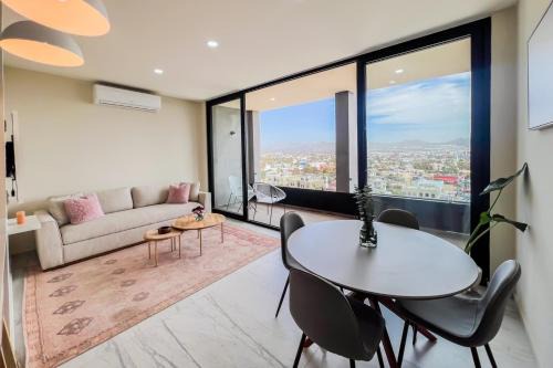 Centro House | Ocean's Point by Baja Toms