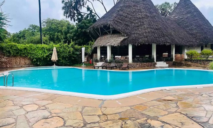 Malindi Apartment | Ocean Shores Apartment - Lawfordsn