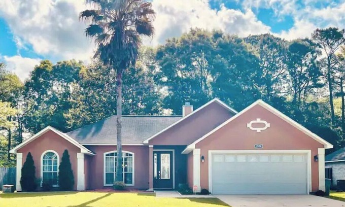 Ocean Springs House | Ocean Springs Getaway Vacation Home