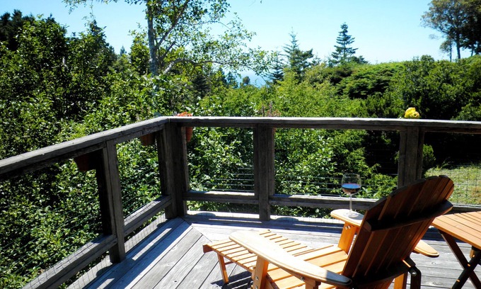 Manchester House | Ocean Tree House - Mountain Views, Wrap Around Balcony, Privacy and Serenity