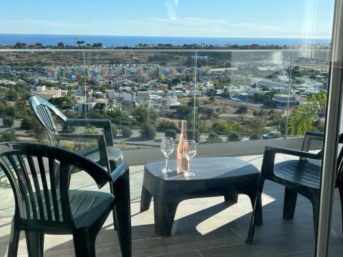 Patio Apartment | Ocean view by Charmes B