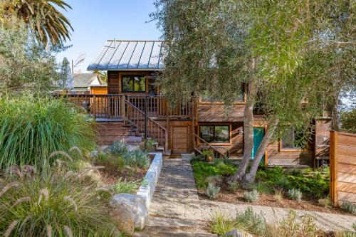 Summerland Villa | Ocean View by Paradise Retreats