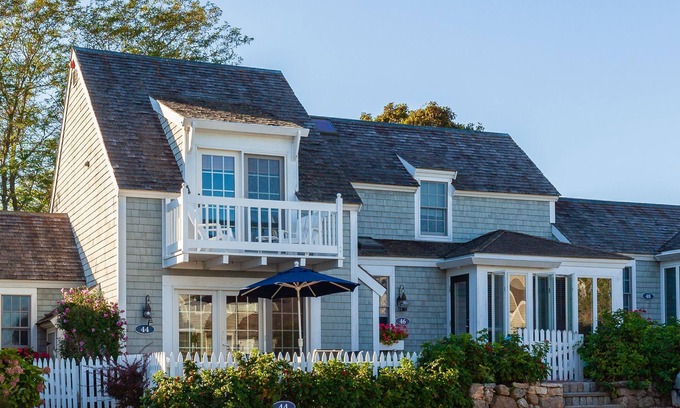 Mashpee House | Ocean Views At Maushop Village Across From Private Beach