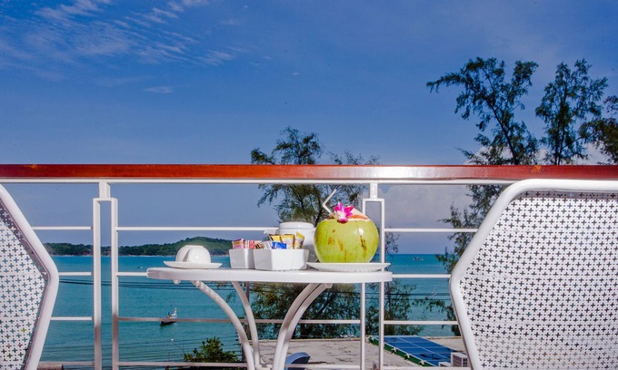 Rawai Apartment | ♛Oceanfront Premier Two-Bedroom Two-Bathroom Suite ~ Rawai Beach
