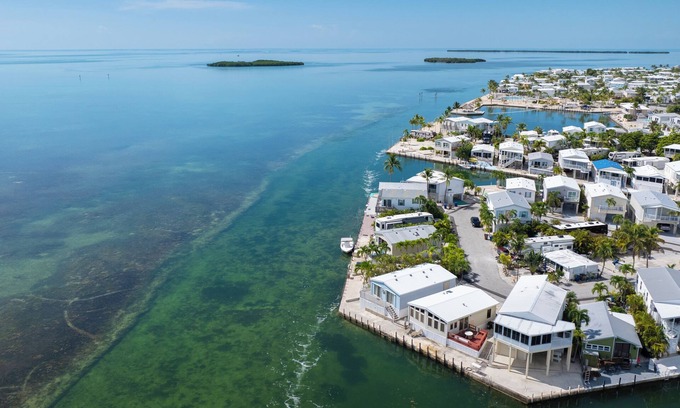 Cudjoe Key House | Oceanfront 2BR/2BA in Cudjoe Key | 50' Seawall, Dock, Open Porch, Stunning Views