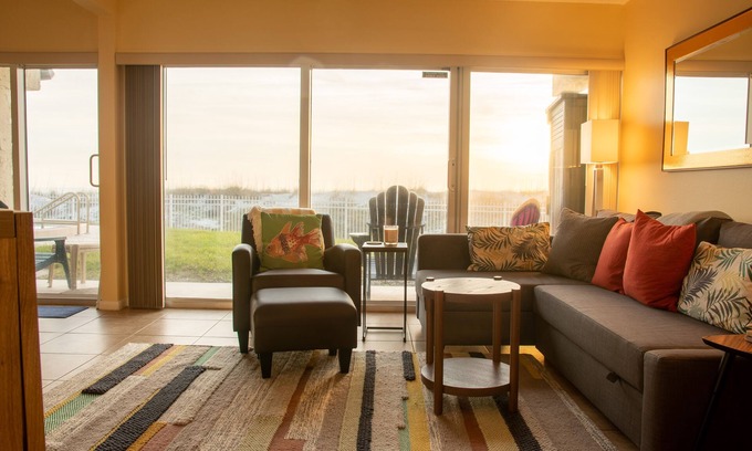 Jacksonville Beach Condo | Oceanfront Beachdrifter - 2/2 Condo with lawn - no stairs, best parking