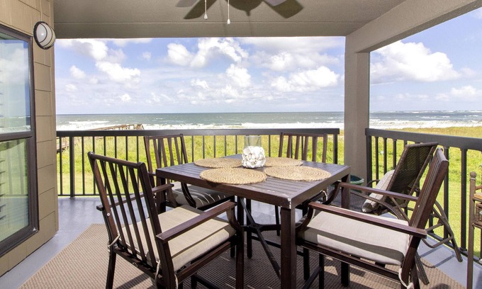 Vilano Beach Condo | Oceanfront Condo ~ Steps from the Beach and Restaurants!