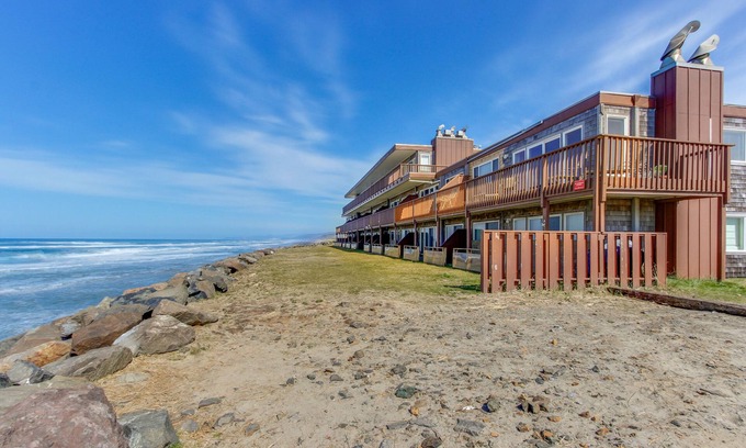 Neskowin Condo | Oceanfront condo with easy beach access and amazing views