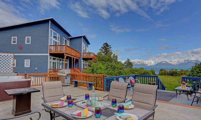 Homer Apartment | Oceanfront Luxury Penthouse Overlooking Kachemak Bay and the Homer Spit!