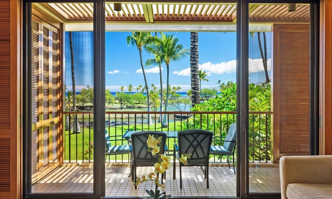 Kamuela Condo | Oceanfront Mauna Lani Terrace Condo - Great Sunset Views!