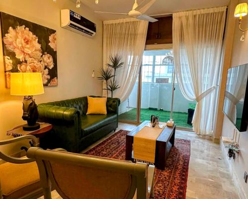 Clifton Apartment | Oceanfront Oasis - Steps to Dolmen Mall