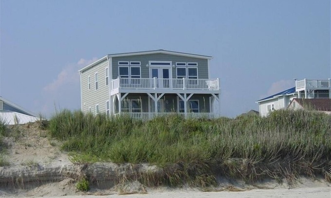 Holden Beach House | Oceanfront, October/November Specials, Priv. Heated Pool, EV charging, Elevator