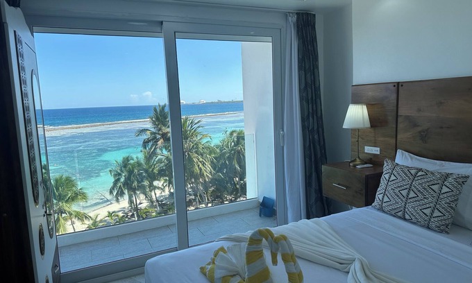 Caribbean Islands Hotel | Oceanfront Paradise with amazing view at the beach