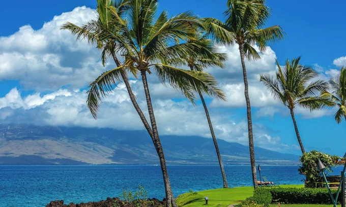 Kihei Condo | Oceanfront Penthouse with Views
