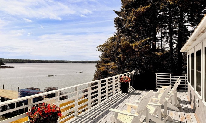 Steuben Cottage | Oceanfront Retreat on Dyers Bay With Amazing Sunsets! Fishing off dock
