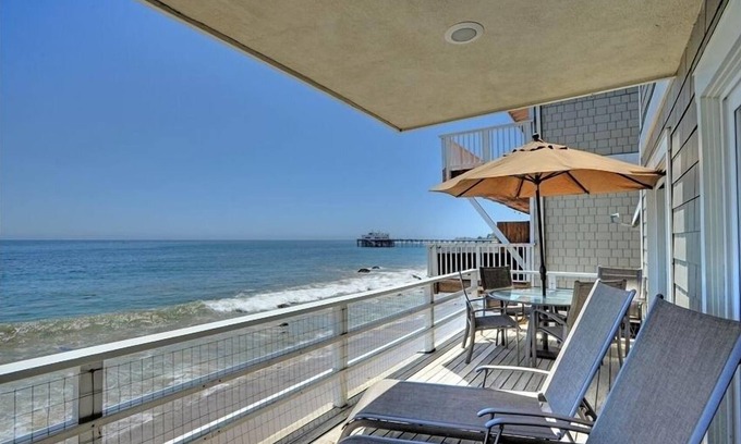 Eastern Malibu Apartment | Oceanfront Retreat on Sandy Carbon Beach - Dolphin