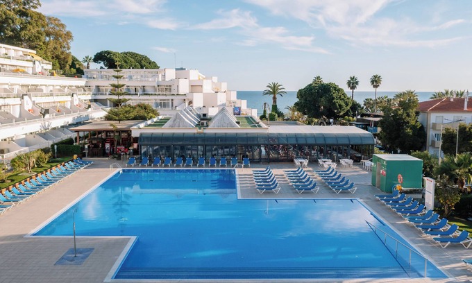 Areias de Sao Joao Hotel | Oceanfront Stay in Praia da Oura! Terrace Rooms w/Garden Views | 3 Units