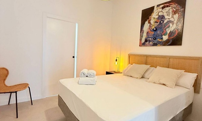 Ciutat de les Arts i les Ciencies Apartment | Oceanografic Suite 1